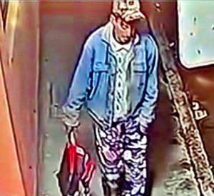 ¡LADRÓN SE METE A CASA DE LA ABUELITA Y ROBÓ LOTE DE JOYAS Y DINERO!