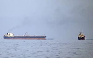 ¡EXENTA IRÁN DE RESTRICCIONES DE NAVEGACIÓN A IRAK EN ORMUZ!