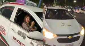 ¡FUNCIONARIA DEL EDOMEX ALCOHOLIZADA EN VEHÍCULO OFICIAL FUE DESTITUIDA!