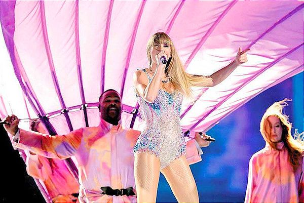 ¡TAYLOR SWIFT, LA REINA ABSOLUTA!