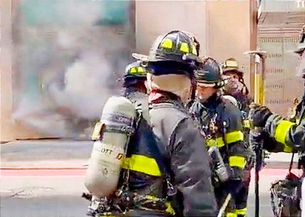 ¡EVACUAN A REOS POR INCENDIO!