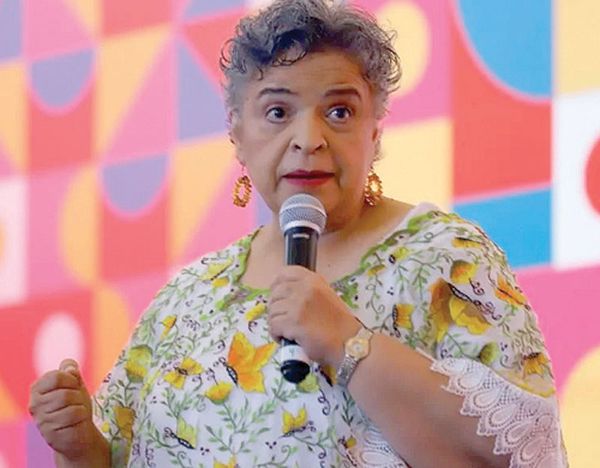 ¡SIGO EN LA CONTIENDA, DICE BETY!