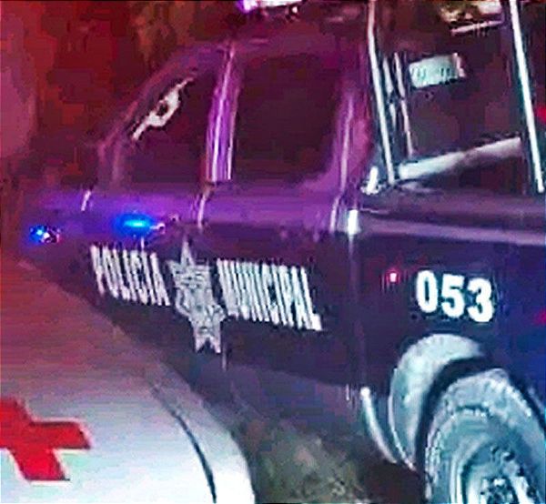 ¡DOS POLICÍAS HERIDOS EN UN PATRULLAZO!