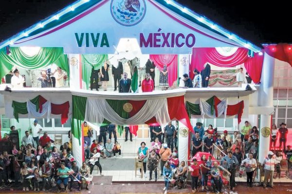 ¡LÍDER TRANSPORTISTA MATA A BALAZOS AL HIJO DEL ALCALDE! -En Ceremonia del Grito