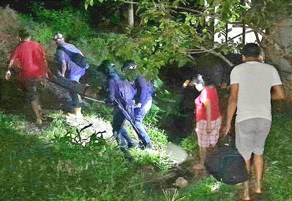 ¡MATAN A BRAVUCÓN CON UNA PISTOLA DE POSTAS!