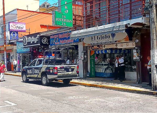 ¡VIOLENTO ASALTO A CENTRO JOYERO EN CÓRDOBA!