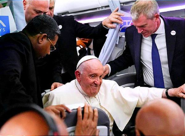 ¡ALGUNOS PAÍSES JUEGAN CON UCRANIA! -Dice el Papa Francisco
