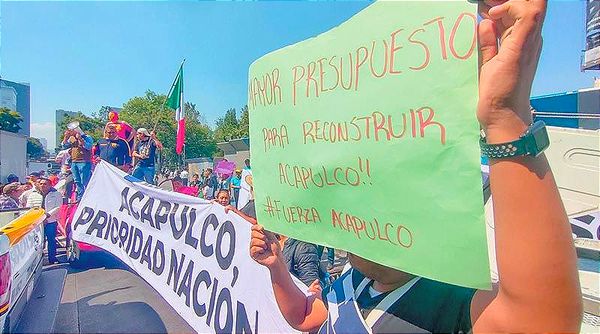 ¡MARCHAN POR 300 MMDP PARA ACAPULCO, PERO NO PUDIERON LLEGAR A PALACIO! -Los Acosan Fuerzas de Seguridad de la CDMX