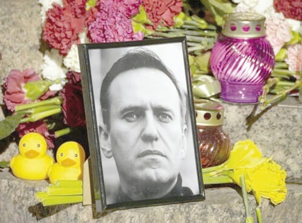 ¡AUTORIDADES ENTREGAN EL CUERPO DE ALEXÉI NAVALNY A SU MADRE!