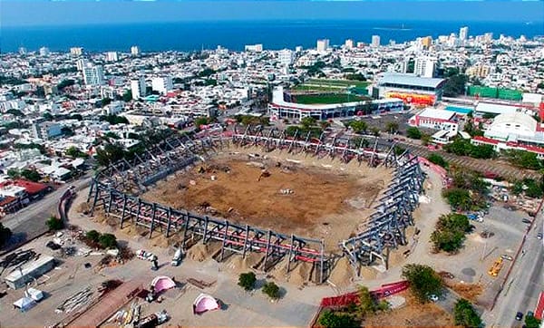 ¡DETECTAN SIMULACIÓN EN LICITACIÓN DEL ESTADIO “PIRATA” FUENTE! - *Dos Empresas Con Socio en Común Compitieron