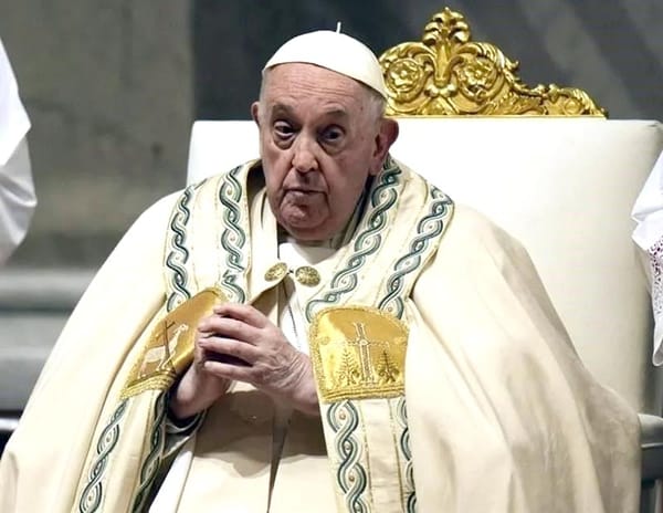 ¡EL PAPA VA A LA VIGILIA PASCUAL! - Y REZÓ