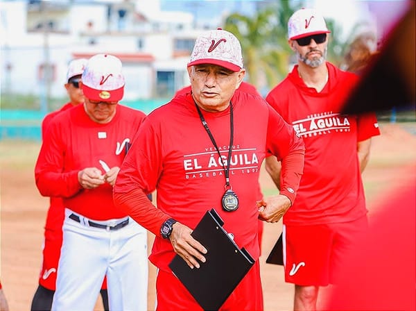 ¡PIDE COMPROMISO! - LLEGA TODO EL EQUIPO TÉCNICO, NO TODOS LOS JUGADORES