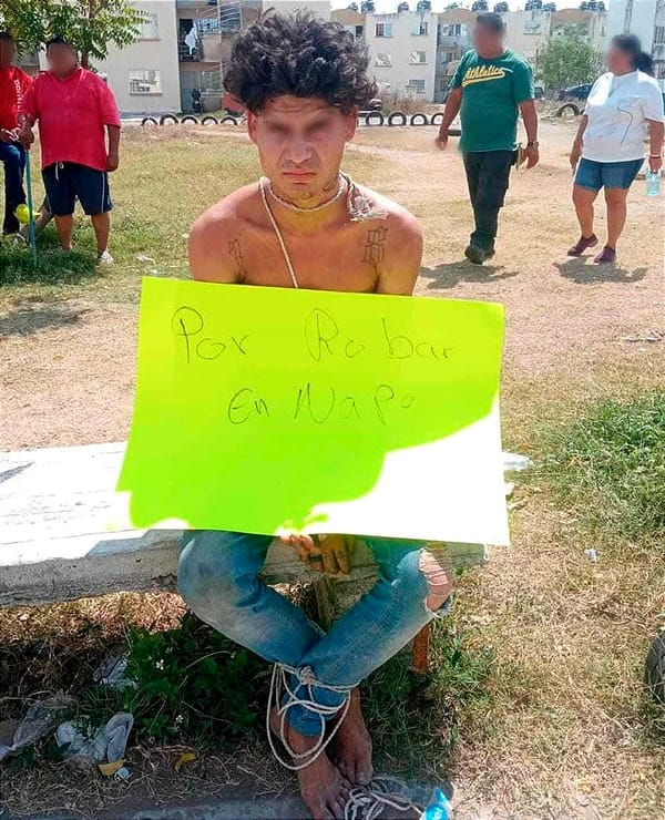 ¡LO TUVIERON QUE AMARRAR! - SE LES PUSO BÉLICO *YA SE IBA CON LA PUERTA