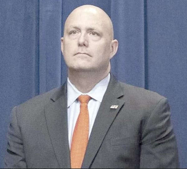 ¡USARÁN AGENTES DE MIGRACIÓN EN EU CÁMARAS CORPORALES!