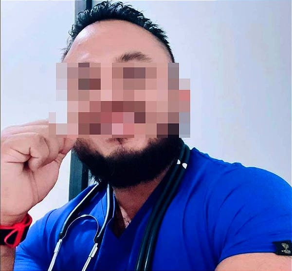 ¡DENUNCIAN A MÉDICO! - CUATRO GOLPIZAS LE CUENTAN