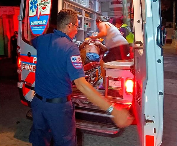 ¡LE APUÑALA AL NOVIO! - *SE LES APARECIÓ EL EX