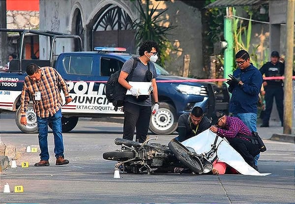 ¡EJECUTAN A MOTOCICLISTA!