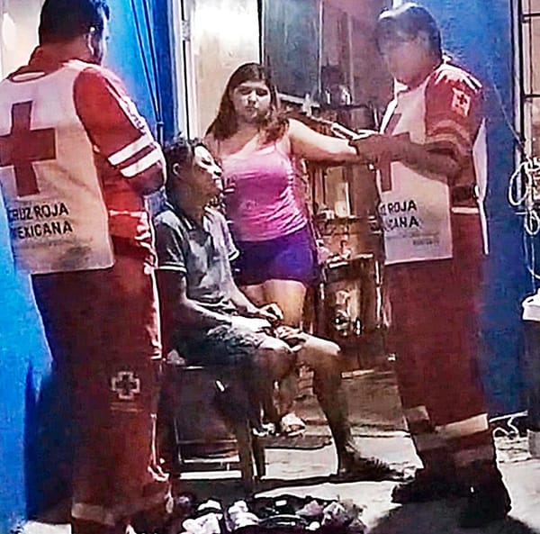 ¡MUCHACHO MACHETEADO POR ACOSADOR DE MUJERES! - AL INTENTAR DEFENDER A UNA JOVEN