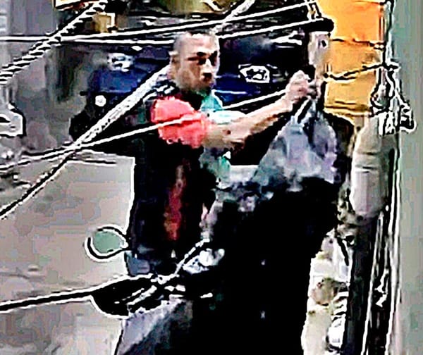 ¡PONEN EN ALERTA A VECINOS! - SE LE METIÓ A LA COCHERA