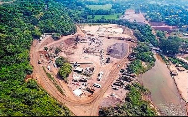 ¡TRANSPORTISTAS CONVOCAN PARO Y METEN REVERSA DE ÚLTIMA HORA!