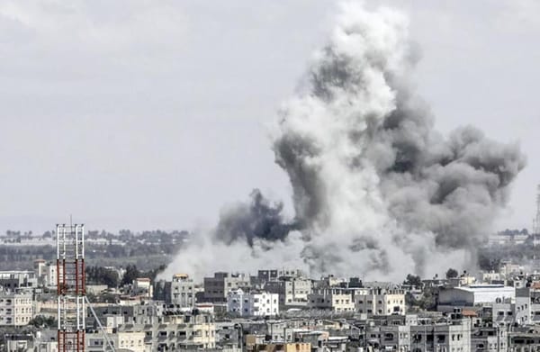 ¡GENOCIDIO! - * Ataques israelíes alcanzan un campo de refugiados y dejan al menos 42 muertos