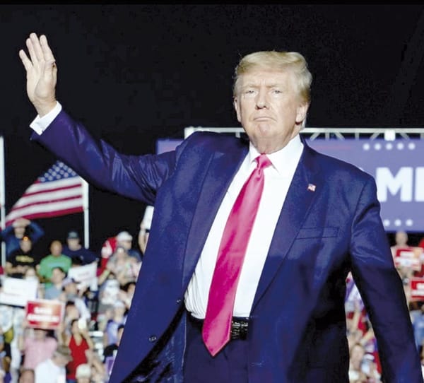 ¡CORTE DETERMINA QUE TRUMP CUENTA CON CIERTA INMUNIDAD!