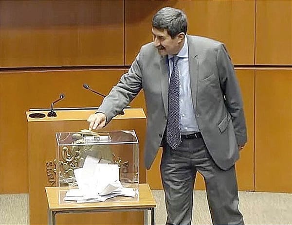 ¡JAVIER CORRAL YA ES SENADOR!