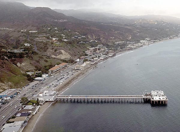 ¡SISMO ESTREMECE ZONA DE LOS ÁNGELES, SACUDIENDO MUELLE Y MOVIENDO ROCAS!