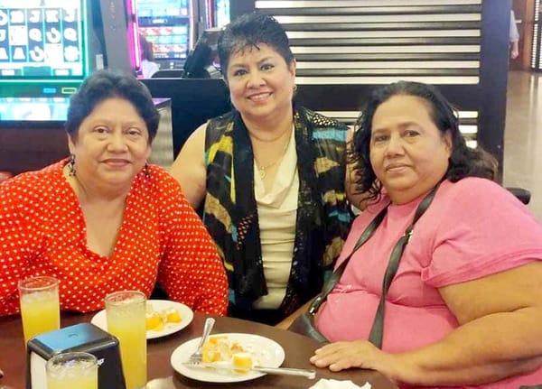 YENNI FESTEJA SU CUMPLEAÑOS!