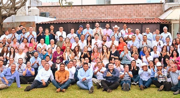 ¡CUMBRE DE LIDERAZGOS!