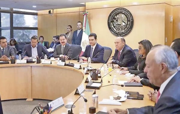 ¡SE REGALARON 32 MDP LIDERES DEL CONGRESO! - PA’SUMECHA