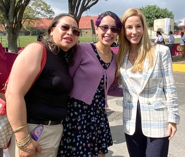 ¡PATY FUE CON ROCÍO! - A LA TOMA DE PROTESTA