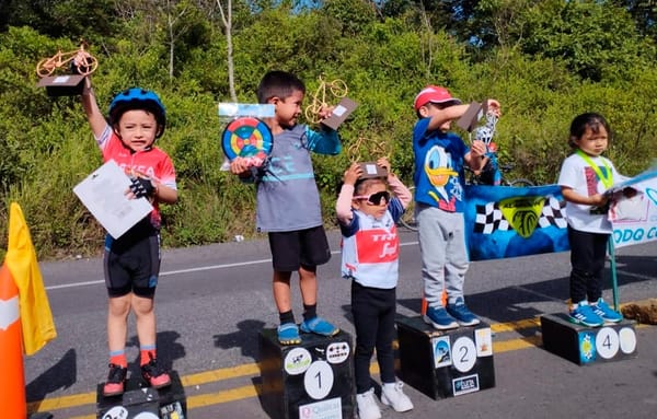 ¡INVITAN A CARRERA CICLISTA DÍA DE REYES 2025!