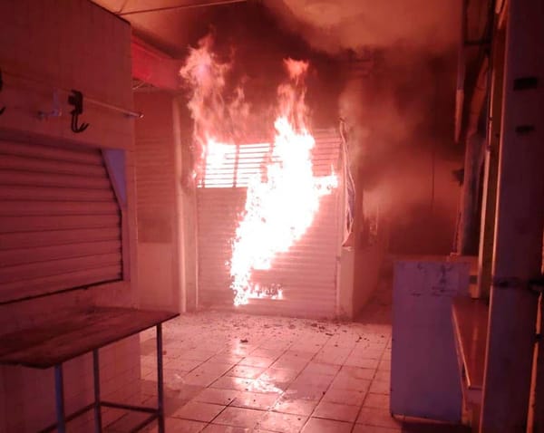 ¡SE QUEMÓ CHANGARRO DE PRODUCTOS ESOTÉRICOS!