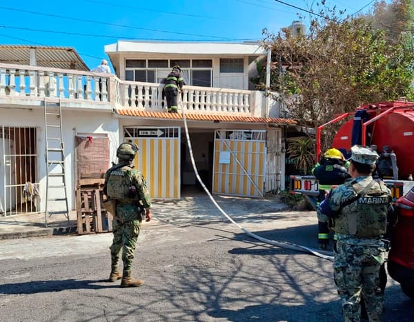 ¡SE INCENDIA VIVIENDA EN LA FORMANDO HOGAR!