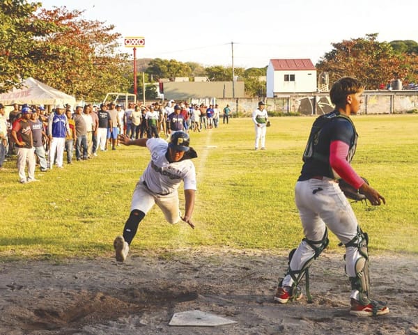 ¡ANGELINOS Y CACHORROS, LISTOS PARA LA GRAN FINAL!