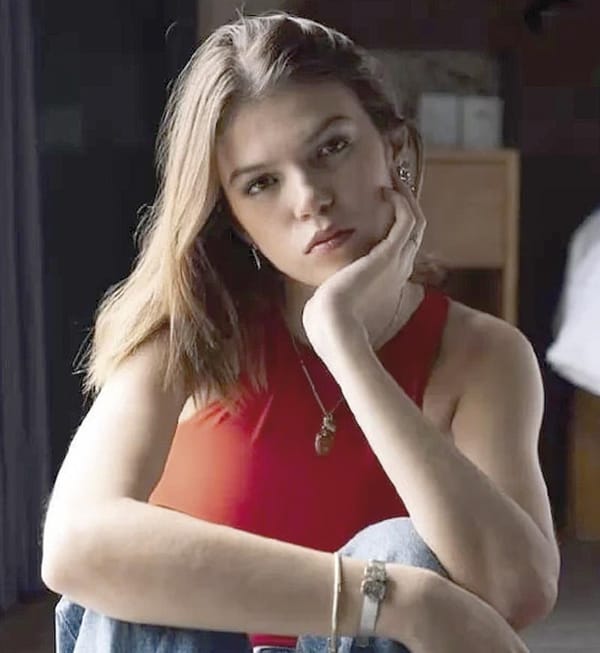 EN COMA INDUCIDO, JOVEN APUÑALADA POR INFLUENCER