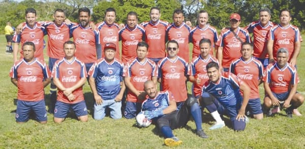 ¡NAPOLES GOLEA EN VARGAS!