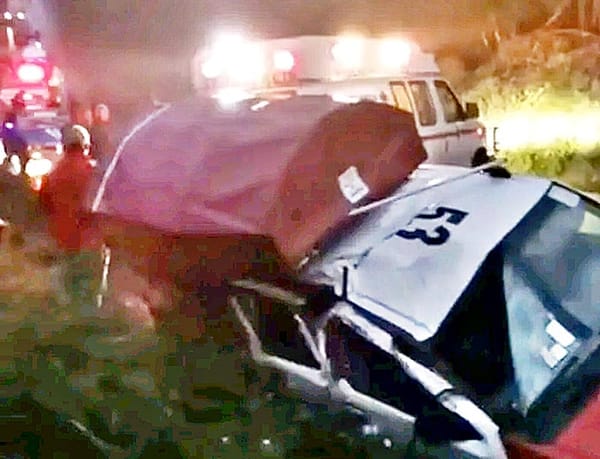 ¡CHOFER ALCOHOLIZADO DE TAXI RURAL CHOCÓ CONTRA POSTE!