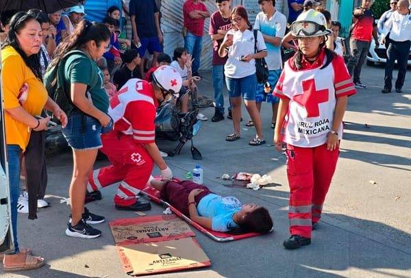 ¡DOS LESIONADOS POR ENCONTRONAZO EN LA COLONIA HIDALGO!