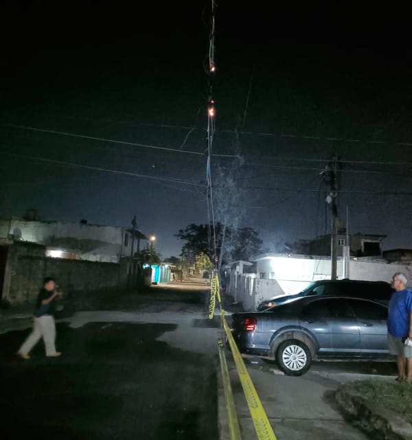 ¡SE PRENDEN CABLES DE CFE Y FIBRA ÓPTICA!