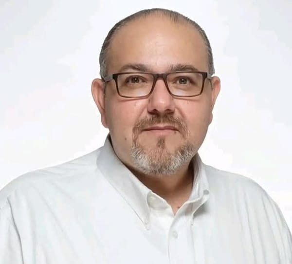 ¡SECUESTRAN A REGIDOR DE POZA RICA! - HOMBRES ARMADOS A EMPUJONES LO SUBIERON A UNA CAMIONETA