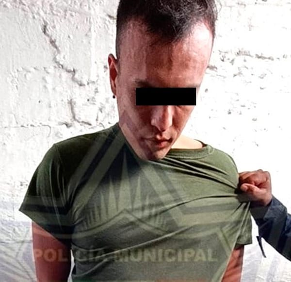 ¡CAPTURAN A TENIENTE DE LA DEFENSA ASALTÓ SEIS TIENDAS OXXOS!