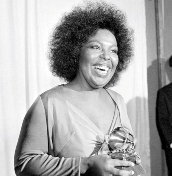 ¡MUERE ROBERTA FLACK, ÍCONO MÚSICA DE LOS 70!