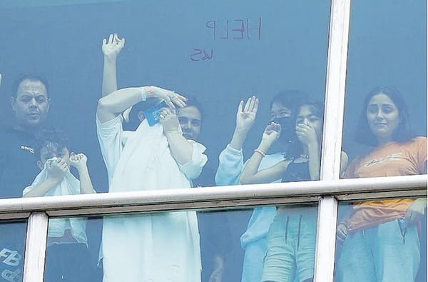 ¡“AYUDA”", ESCRIBEN MIGRANTES DEPORTADOS DE ESTADOS UNIDOS!