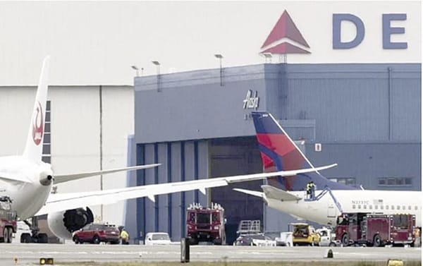 ¡CHOCAN DOS AVIONES EN AEROPUERTO DE SEATTLE!