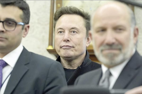 ¡ELON MUSK SUGIERE ATACAR A CÁRTELES CON DRONES!