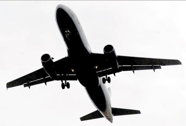 ¡LLEGA A PERÚ EL PRIMER VUELO CON DEPORTADOS DESDE LOS EU!