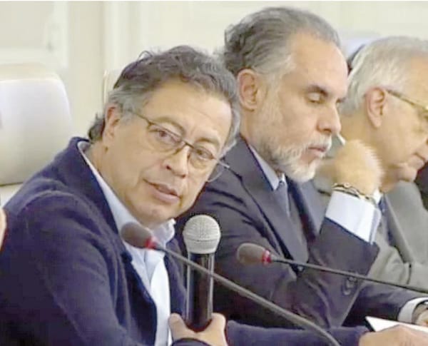 ¡QUE COCAÍNA “NO ES MÁS MALA QUE EL WHISKY”, DICE PETRO; AFIRMA QUE SOLO ES ILEGAL PORQUE SALE DE LATINOAMÉRICA!