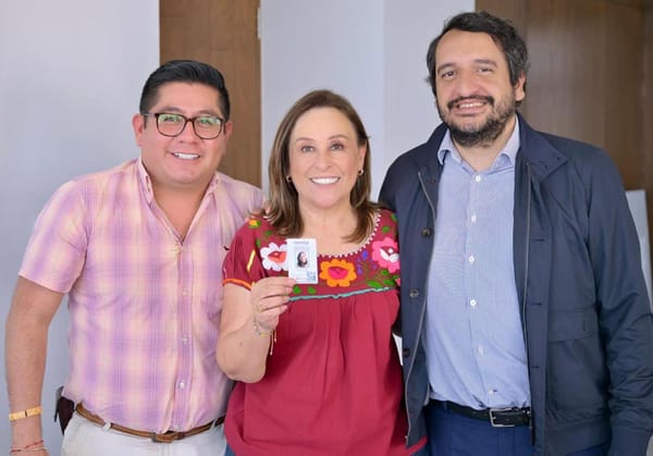 ¡CHÍO YA TIENE SU CREDENCIAL! - DE MORENA